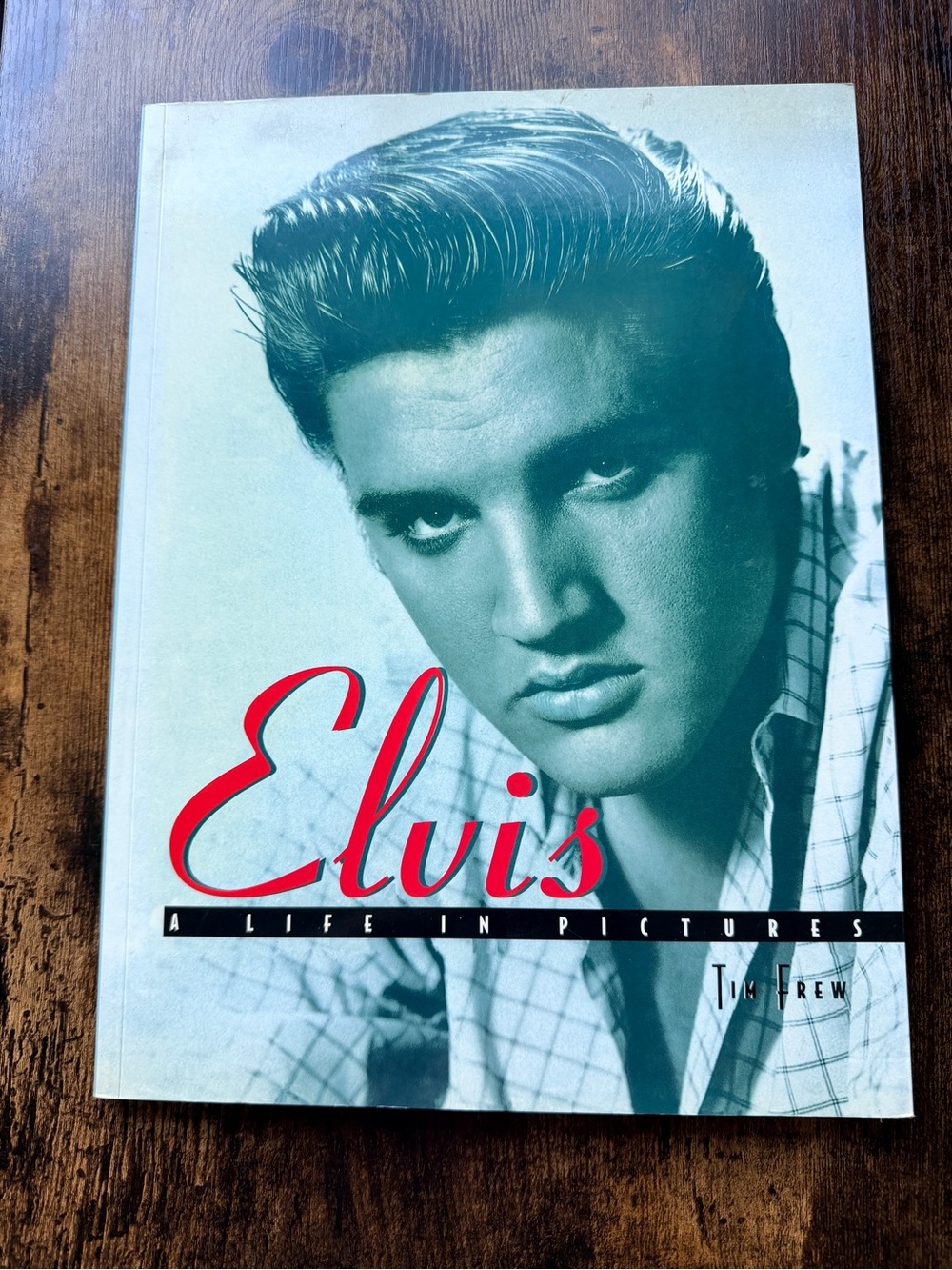 Elvis A Life in Pictures Book